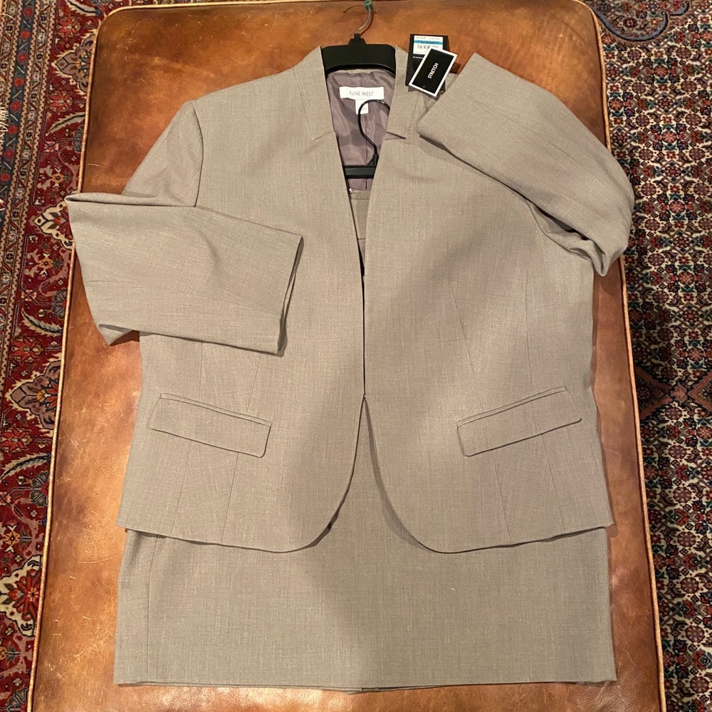 Nine West Stand Collar 2-Piece Bundle Suit